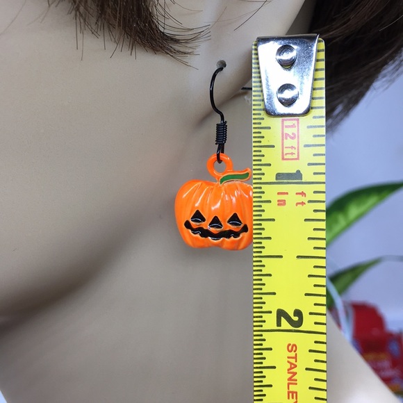 Jack o Lantern Pumpkin Earrings Halloween - Picture 7 of 8
